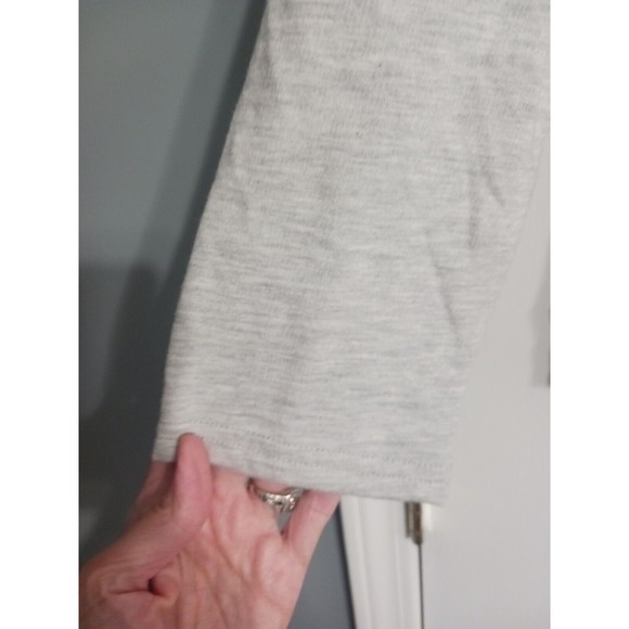 NWT Women's Liz Claiborne Gray Light Sweatshirt Top Blouse Size L Lt. Grey Hthr - Picture 4 of 5